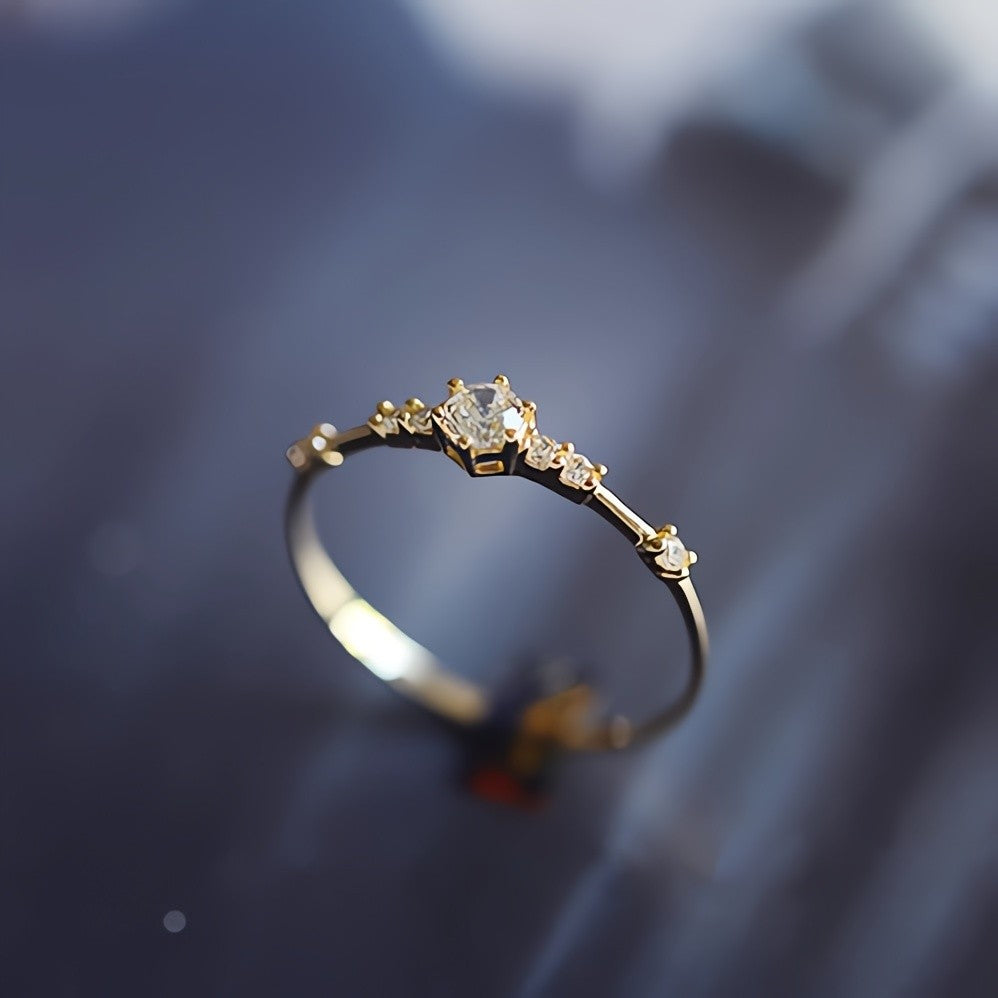 Anel Fino com Pedra Central