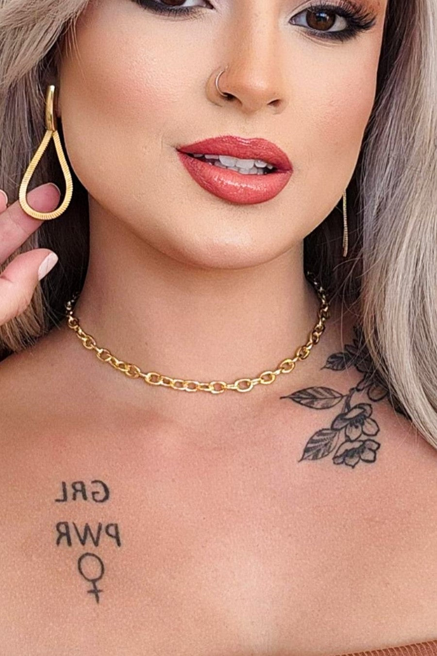 Choker Corrente Com Elos Ovalados Banhado em Ouro 18k